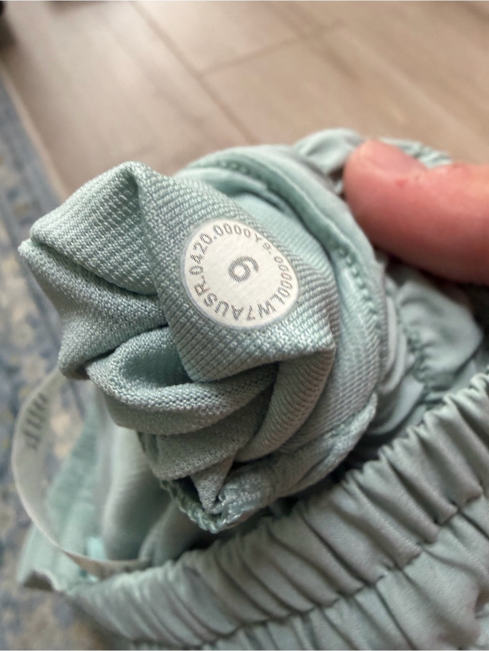 Lululemon Hotty Hot High-Rise Lined Short 2.5" Jade Grey athletic running TikTok - Picture 6 of 6